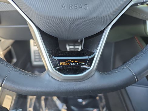Used 2024 Volkswagen Atlas Peak Edition SE AWD/4WD image 28