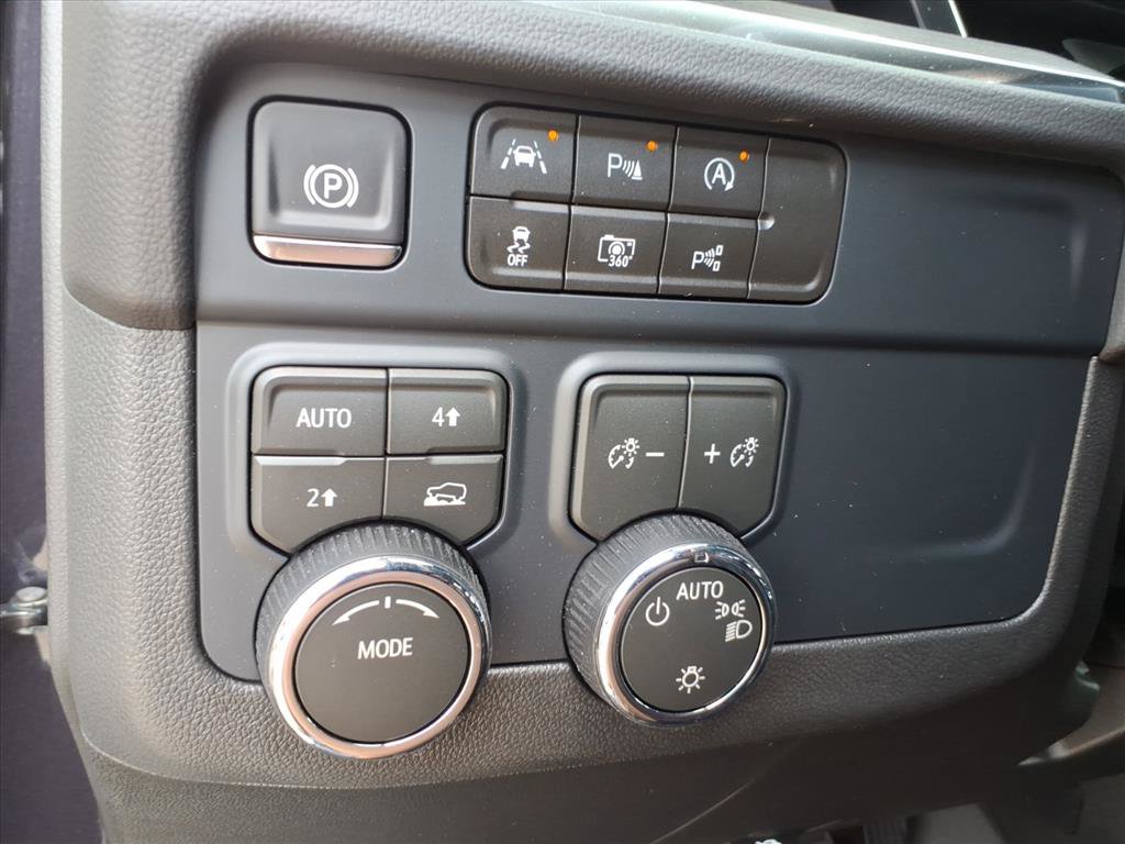 New 2026 Chevrolet Tahoe LS w/ LS Custom Edition AWD/4WD image 12