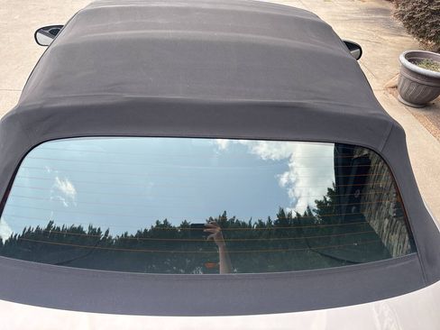 Used 2004 Ford Thunderbird RWD image 11
