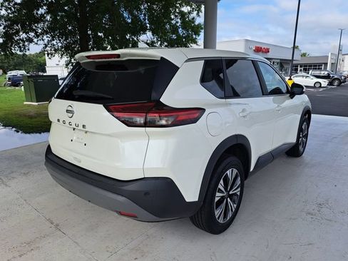 Used 2023 Nissan Rogue SV AWD/4WD image 6