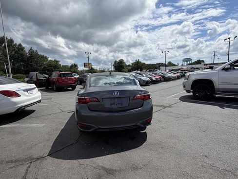 Used 2017 Acura ILX FWD image 14
