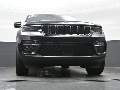 Used 2024 Jeep Grand Cherokee Limited image 33