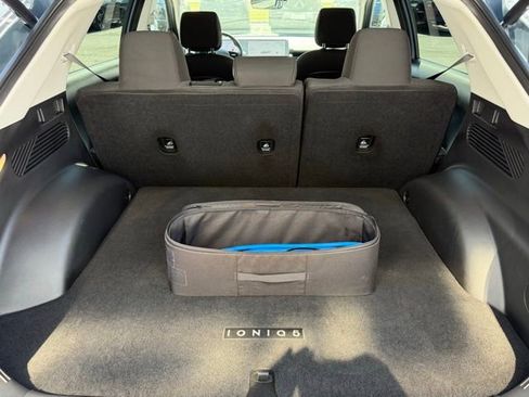 Used 2024 Hyundai Ioniq 5 SE image 13