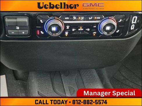 Used 2024 Chevrolet Silverado 1500 RST AWD/4WD image 17