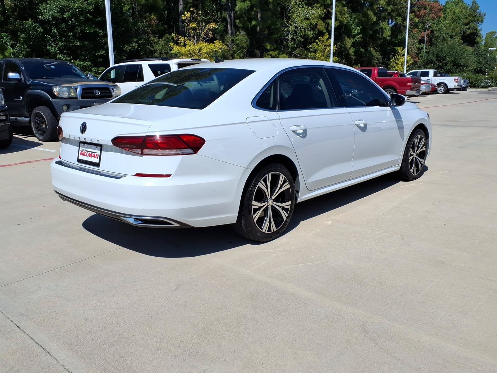 Used 2021 Volkswagen Passat 2.0T SE FWD image 6