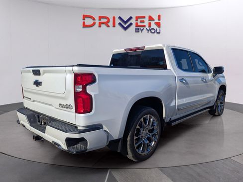 Used 2025 Chevrolet Silverado 1500 High Country image 10