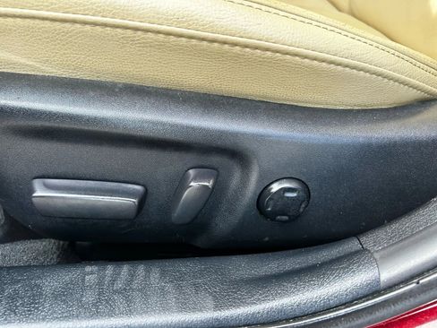 Used 2018 Toyota Avalon XLE Premium image 26