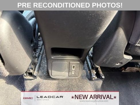 Used 2021 Buick Encore GX Select w/ LPO, Active Lifestyle Package AWD/4WD image 19