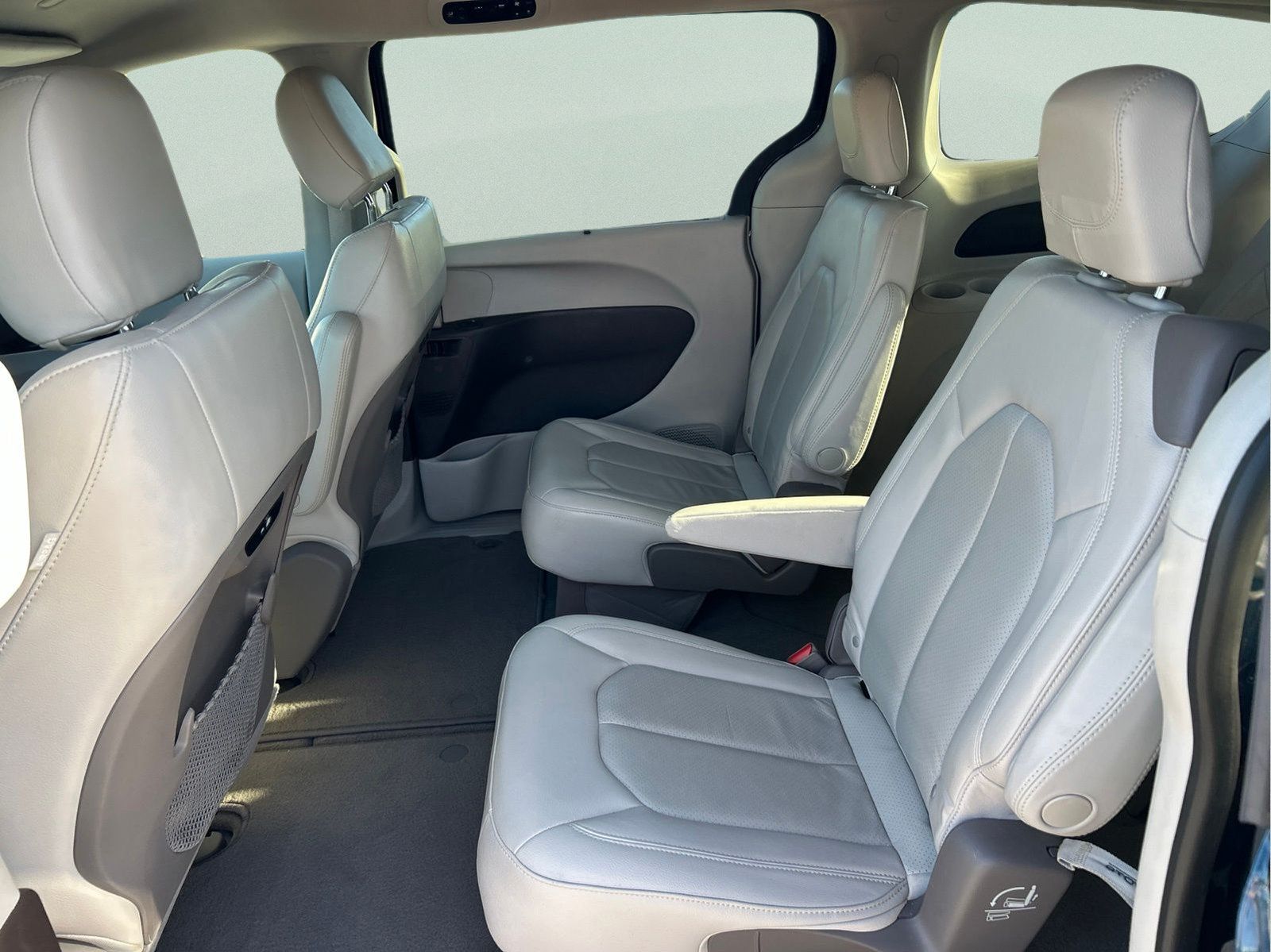 Certified 2021 Chrysler Pacifica Touring-L FWD image 10