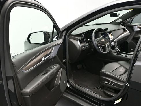 Used 2024 Cadillac XT5 Premium Luxury w/ Platinum Package image 12