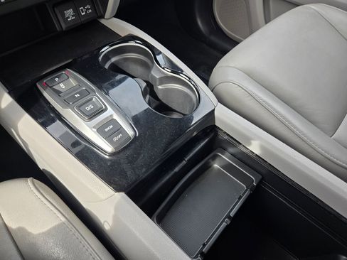 Used 2019 Honda Pilot Touring image 30