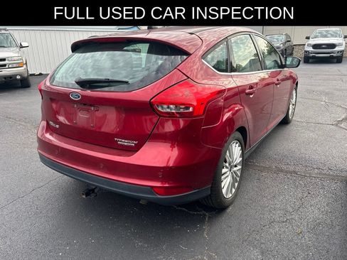 Used 2016 Ford Focus Titanium w/ Titanium Technology Package FWD image 4