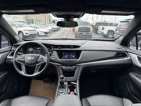 Used 2025 Cadillac XT5 Premium Luxury AWD/4WD image 26
