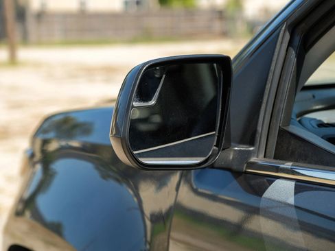 Used 2019 Chevrolet Colorado W/T w/ WT Convenience Package image 36