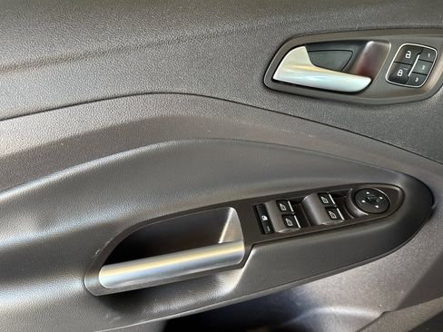 Used 2017 Ford Escape Titanium AWD/4WD image 11