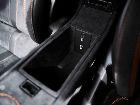 Used 2024 McLaren 750S image 59