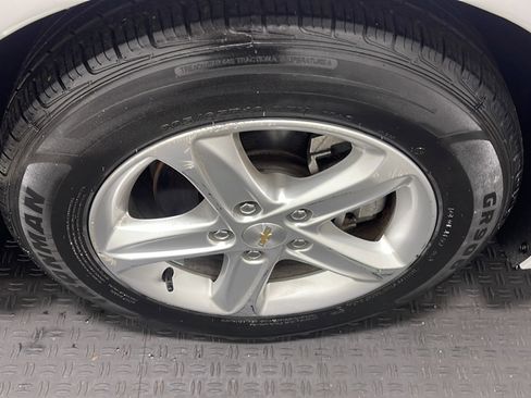 Used 2023 Chevrolet Malibu LT FWD image 20