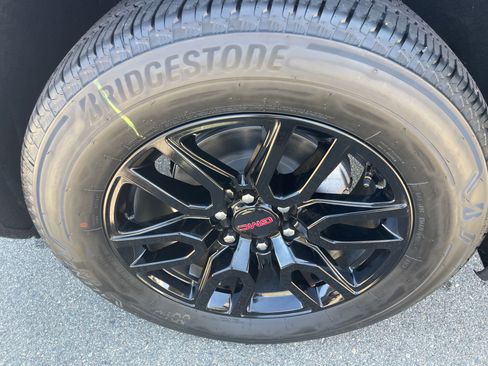 New 2026 GMC Sierra 1500 Elevation w/ Preferred Package image 18