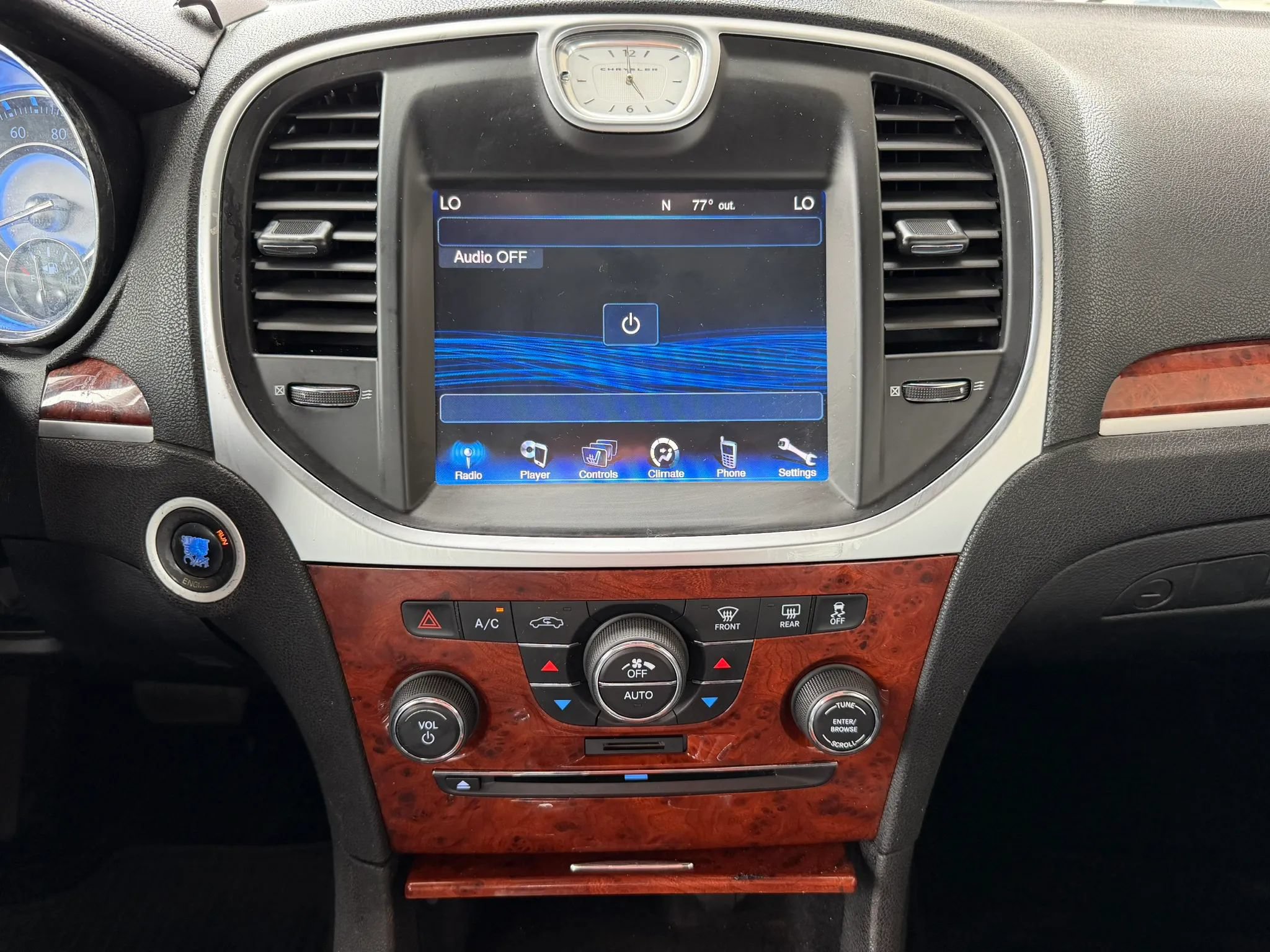 Used 2013 Chrysler 300 RWD image 19