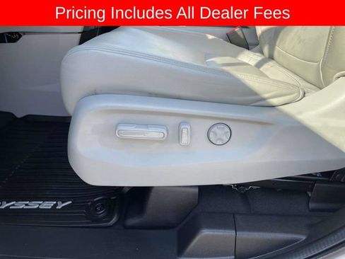 Used 2024 Honda Odyssey Touring image 25