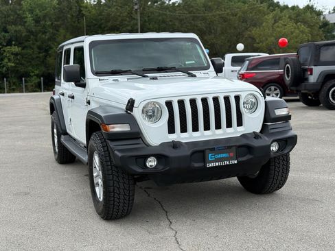 Used 2018 Jeep Wrangler Unlimited Sport S AWD/4WD image 13