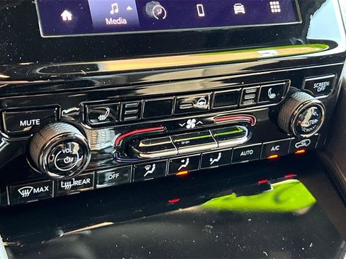 New 2025 Jeep Grand Cherokee L Altitude image 21