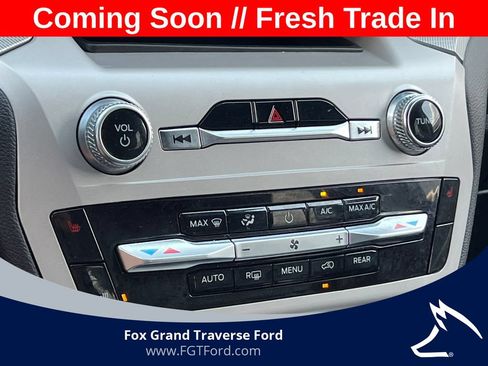 Certified 2023 Ford Explorer XLT w/ Equipment Group 202A AWD/4WD image 27