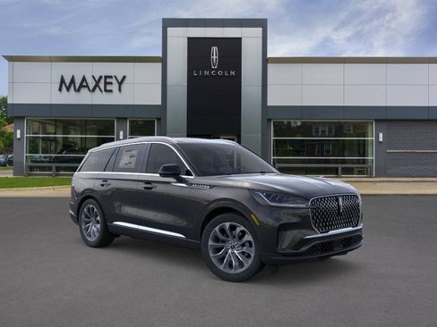 New 2026 Lincoln Aviator AWD image 7