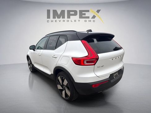 Used 2023 Volvo XC40 Recharge Ultimate AWD/4WD image 3