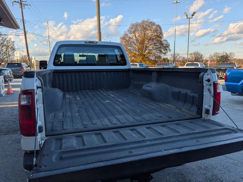 Used 2016 Ford F250 XL w/ Power Equipment Group image 20