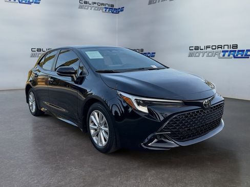 Used 2023 Toyota Corolla SE image 3