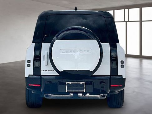 New 2026 Land Rover Defender 130 X-Dynamic SE AWD/4WD image 4