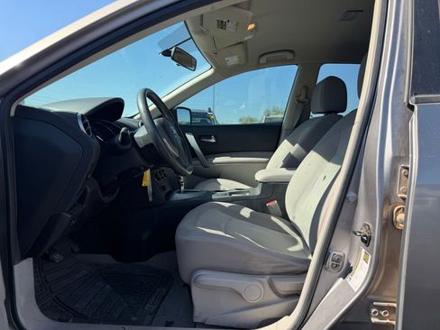 Used 2012 Nissan Rogue S FWD image 7