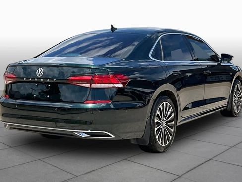 Used 2022 Volkswagen Passat 2.0T FWD image 13