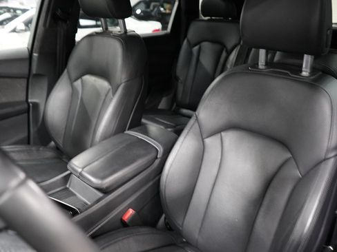 Used 2017 Audi Q7 3.0T Prestige w/ Prestige Package AWD/4WD image 12