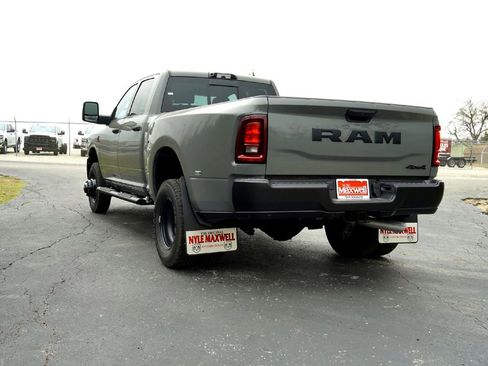 Used 2026 RAM 3500 Tradesman AWD/4WD image 7