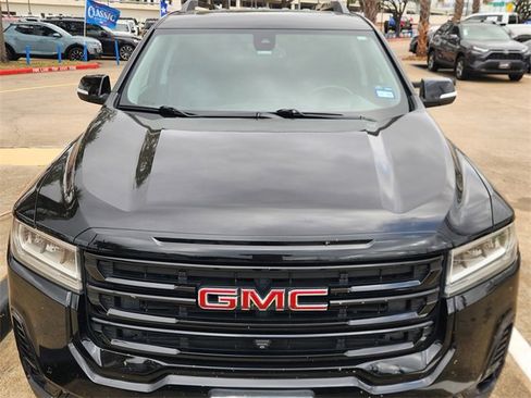Used 2021 GMC Acadia SLT w/ Elevation Edition image 2