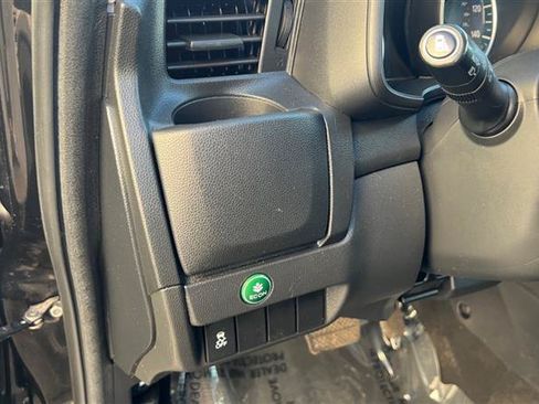 Used 2015 Honda Fit image 17