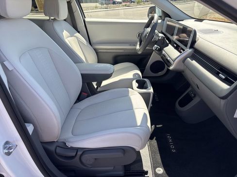 Used 2023 Hyundai Ioniq 5 SEL RWD image 16