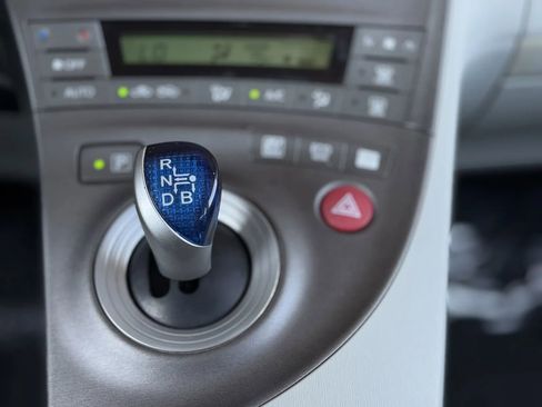 Used 2014 Toyota Prius Two image 30