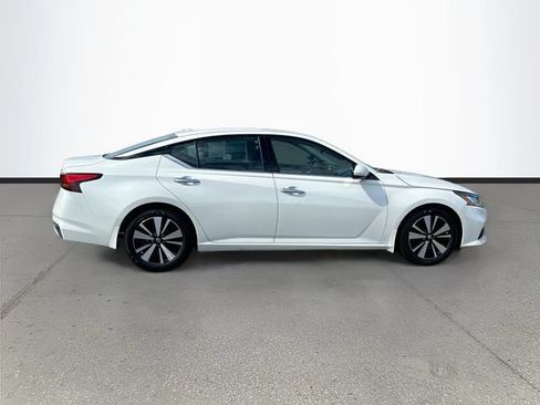 Used 2019 Nissan Altima 2.5 SV FWD image 28