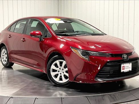 Certified 2024 Toyota Corolla LE image 3