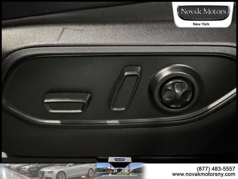Used 2023 Jeep Grand Cherokee Altitude AWD/4WD image 21