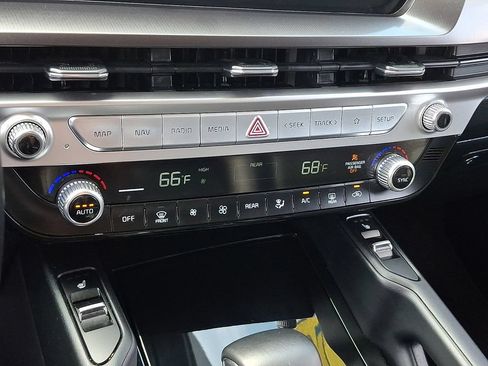 Used 2023 Kia Telluride S FWD image 15