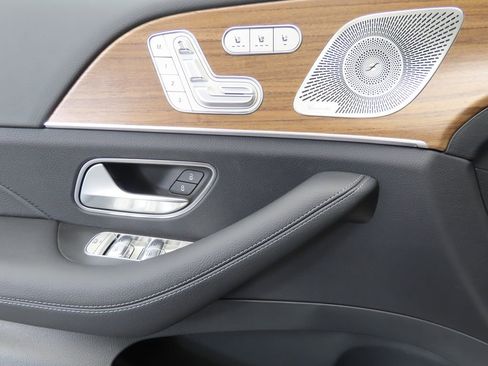 New 2026 Mercedes-Benz GLS 450 4MATIC image 26