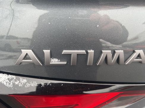 Certified 2025 Nissan Altima 2.5 SL image 36