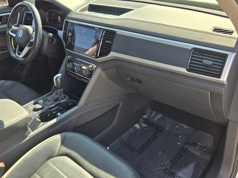 Certified 2023 Volkswagen Atlas SEL Premium AWD/4WD image 20