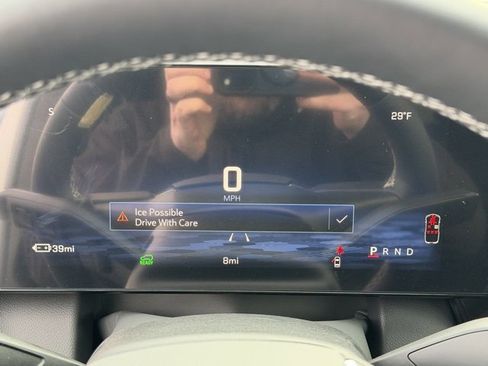 New 2026 Chevrolet Equinox EV LT image 26