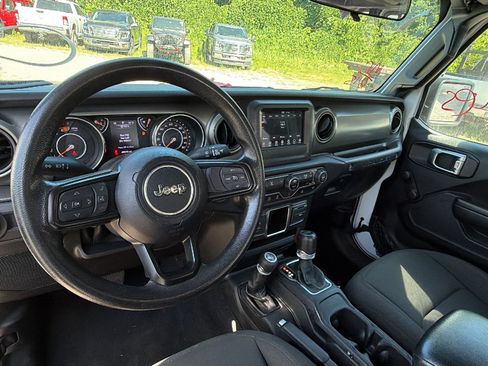 Used 2023 Jeep Wrangler Unlimited Sport AWD/4WD image 24
