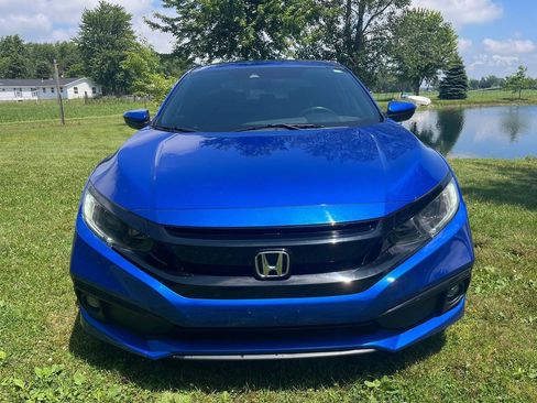Used 2019 Honda Civic Sport image 2